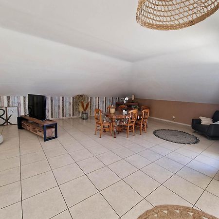 Appartement Villa Sur Le Toit, Vue Mer Saint-Gilles Les Bains Extérieur photo