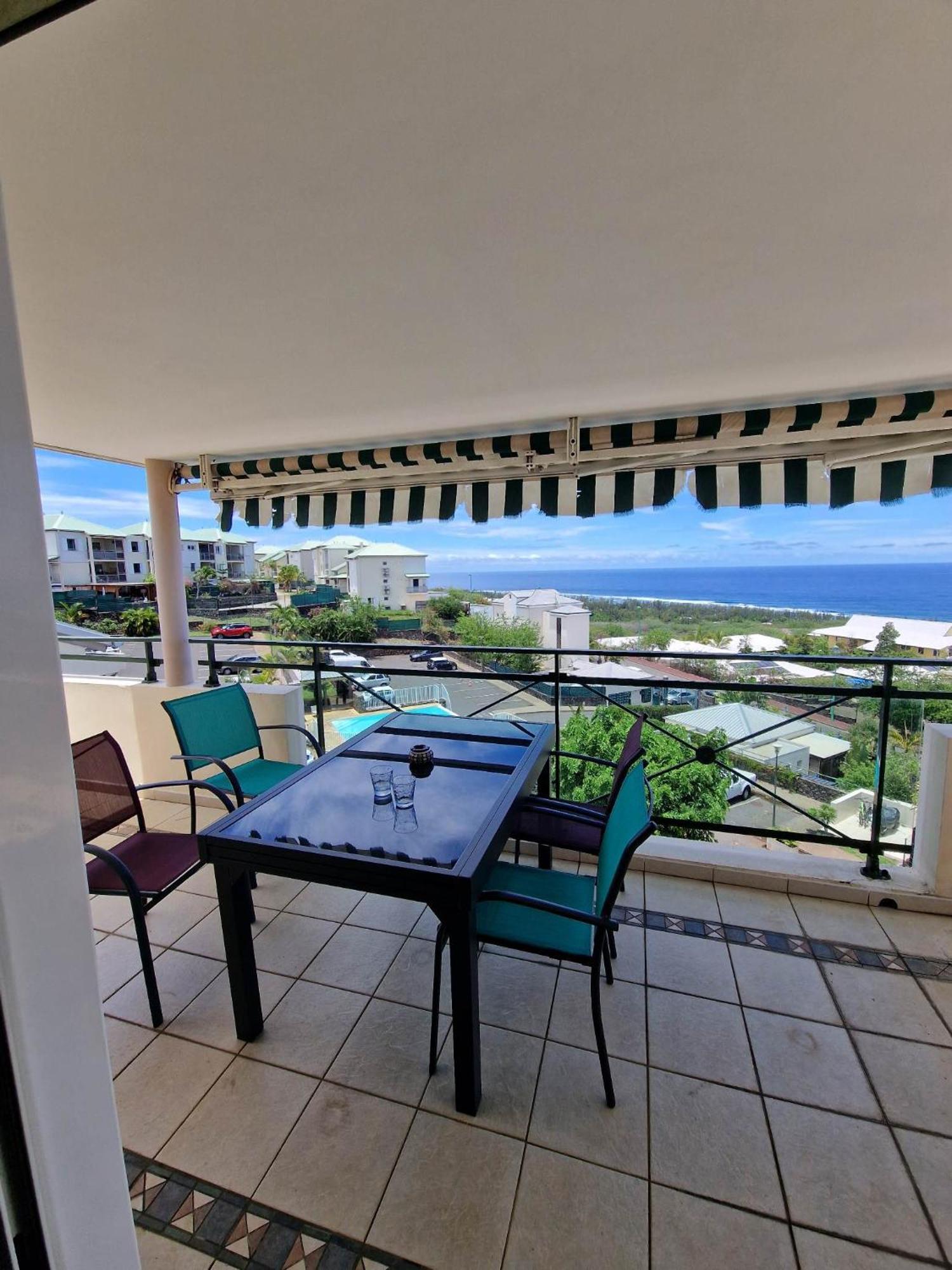 Appartement Villa Sur Le Toit, Vue Mer Saint-Gilles Les Bains Extérieur photo