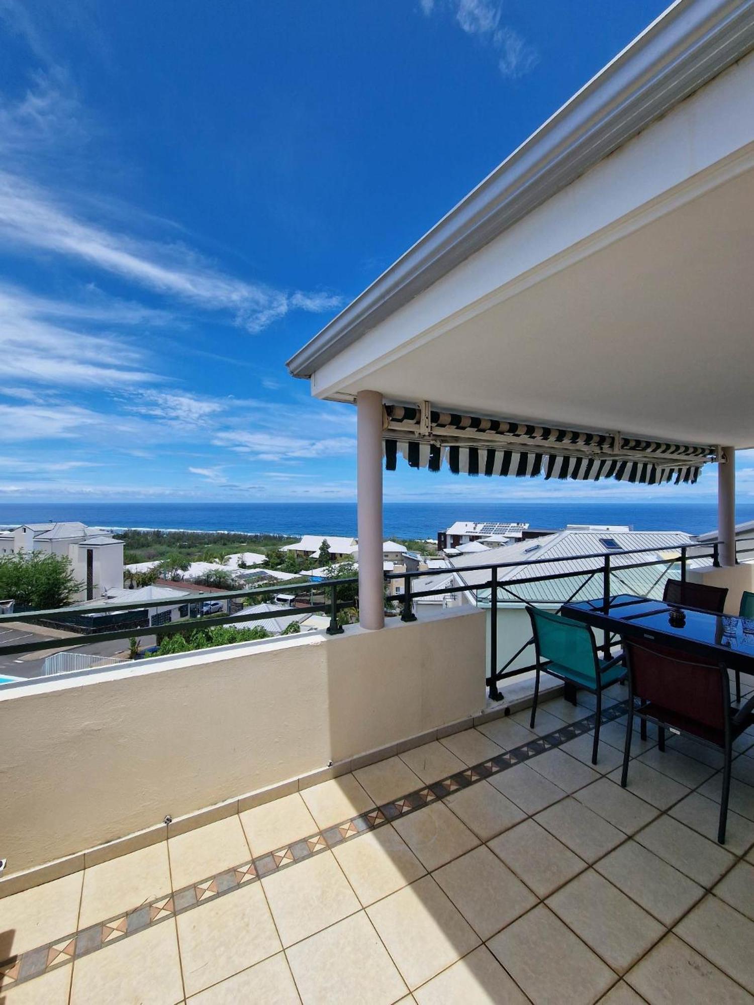 Appartement Villa Sur Le Toit, Vue Mer Saint-Gilles Les Bains Extérieur photo