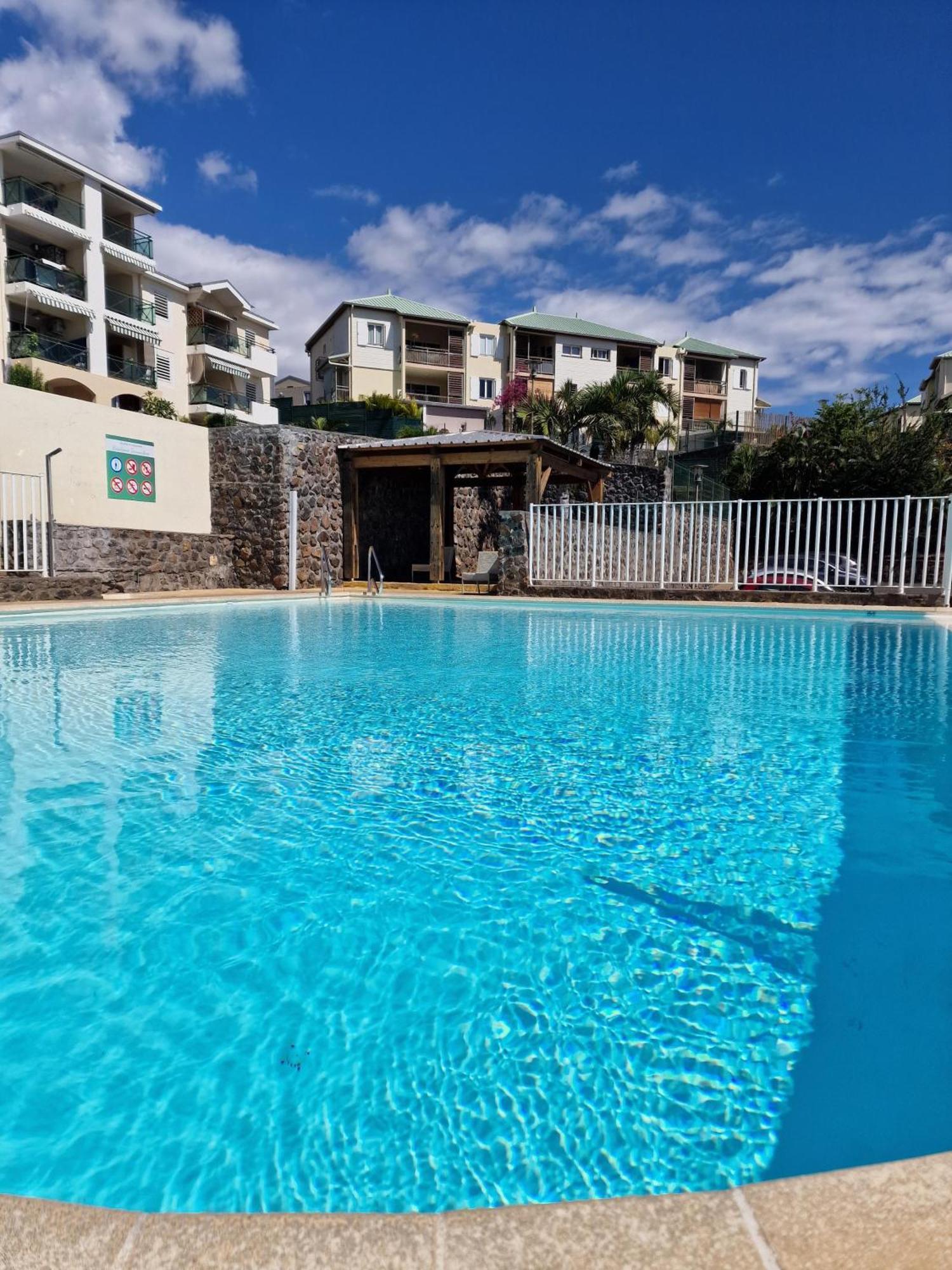 Appartement Villa Sur Le Toit, Vue Mer Saint-Gilles Les Bains Extérieur photo